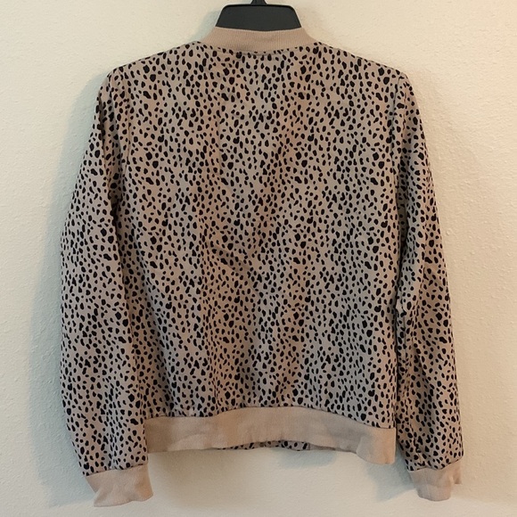 A Dip Of Darling Boutique Animal Print Bomber jacket size small - Picture 5 of 5